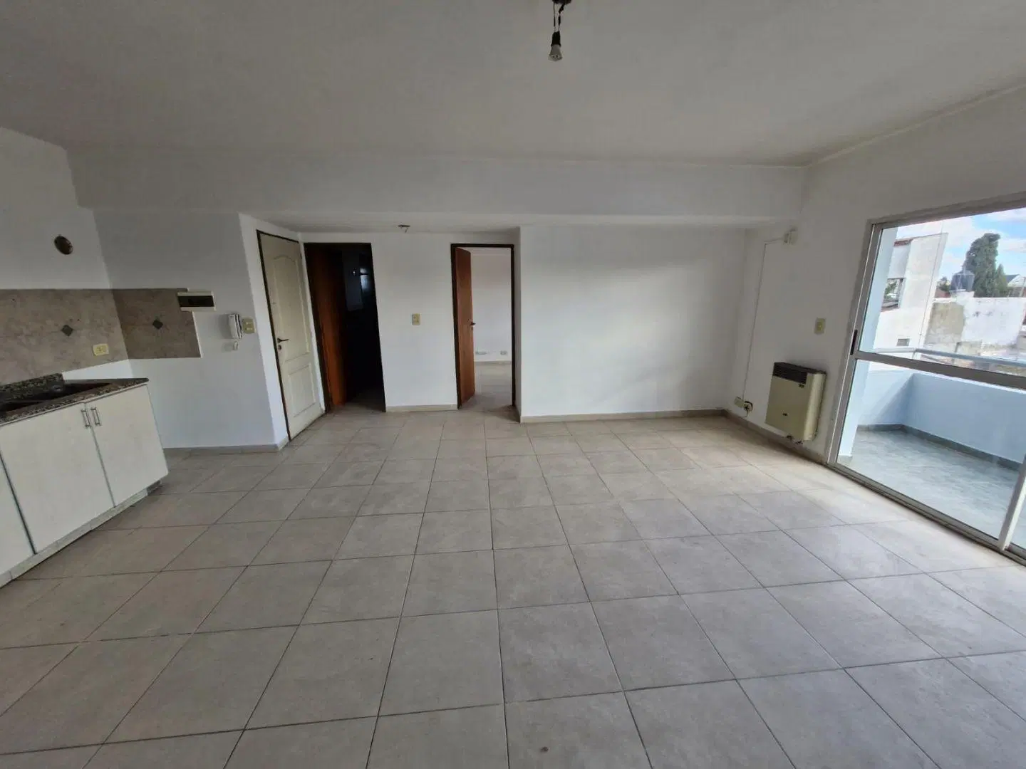 VENTA DEPARTAMENTO 2AMB. BALCON. CASEROS. CASEROS 3