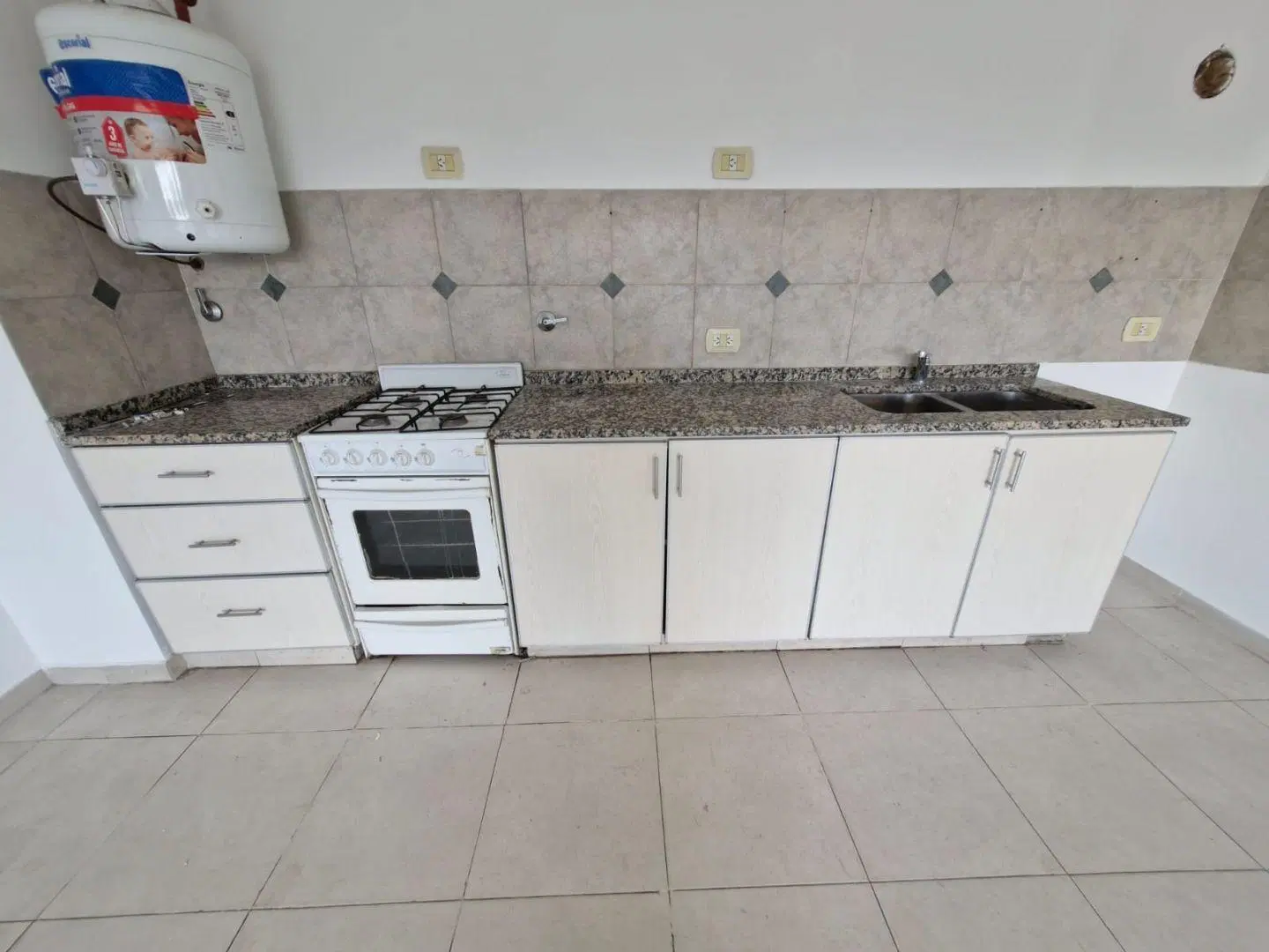 VENTA DEPARTAMENTO 2AMB. BALCON. CASEROS. CASEROS 5