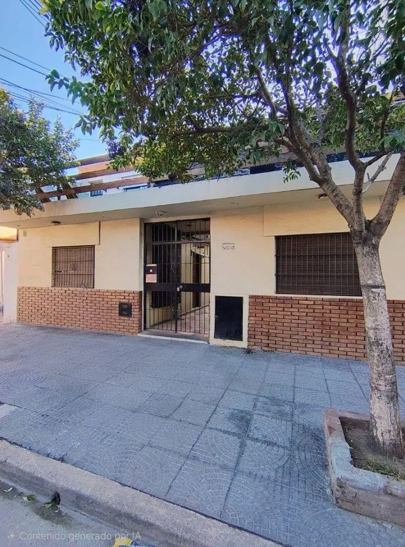 PH TIPO DUPLEX 3 AMB. c/PATIO. SANTOS LUGARES 3