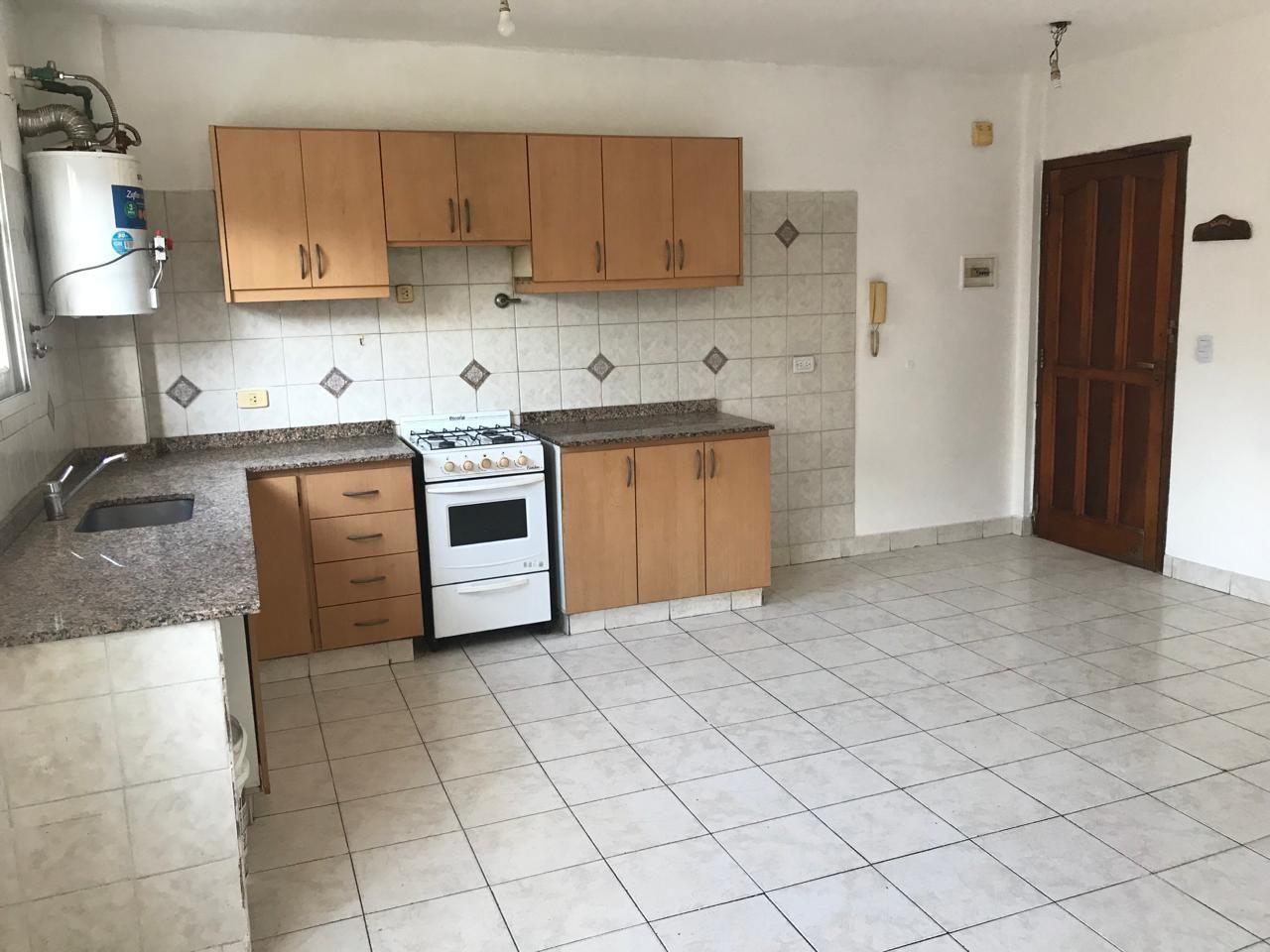 Foto de Venta de Departamento 2 AMBIENTES en Lado Norte, Caseros SIN EXPENSAS (, imagen 5