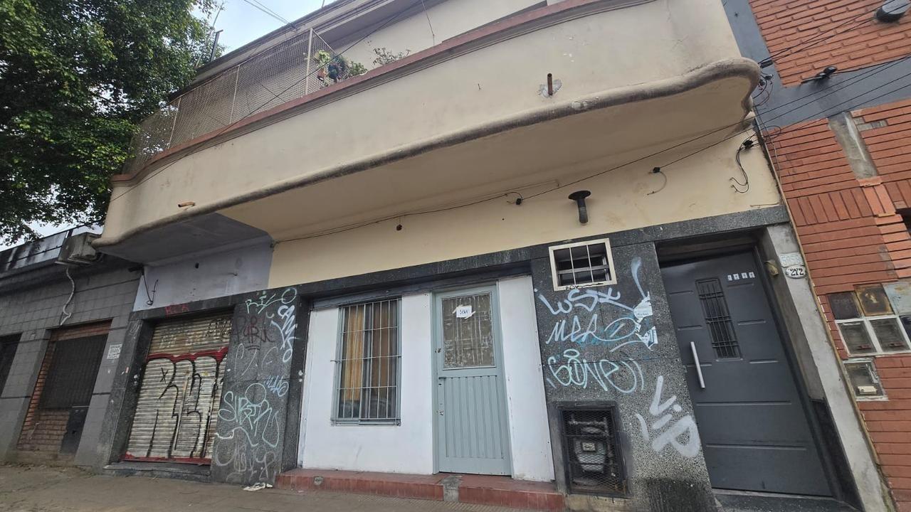 Foto de PH 2 Ambientes con Balcón y Terraza - Tropezón, San Martín, imagen 2