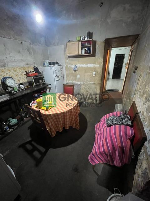 Casa Al Frente 3 Ambientes con Patio y Cochera Descubierta 3