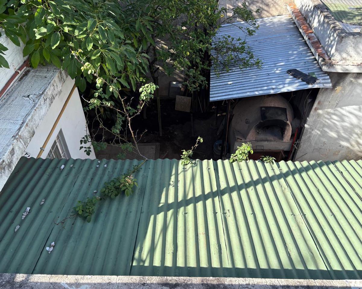 Casa Grande de 3 Ambientes con Cochera, Patio y Terraza Libre 5