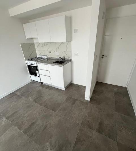 DEPARTAMENTO 2 AMBIENTES CON BALCON - SANTOS LUGARES 2