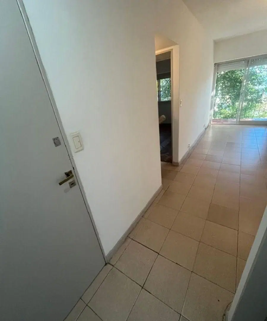 DEPARTAMENTO 2 AMBIENTES EN 2DO PISO POR ESCALERA CON BALCON - SAENZ PEÑA 5