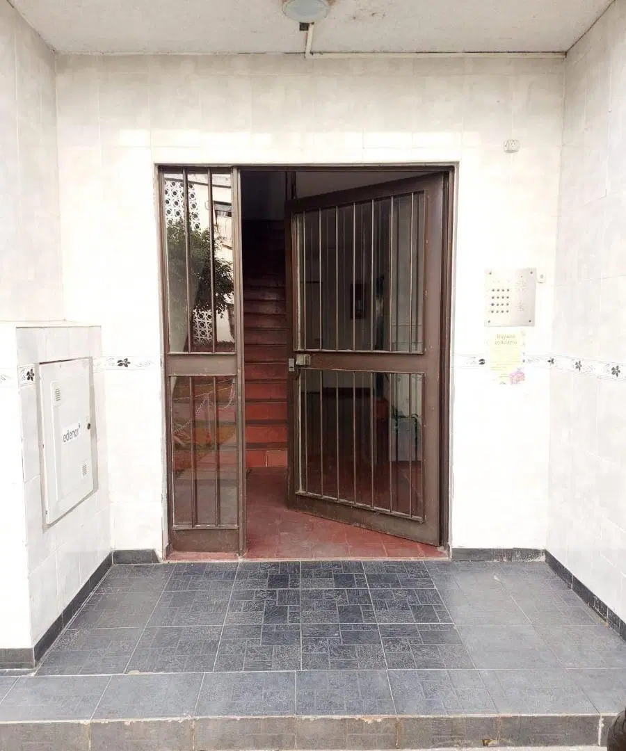 DEPARTAMENTO 4 AMBIENTES EN COMPLEJO CON JARDIN Y ESTACIONAMIENTO EN COMUN - SAN MARTIN 2