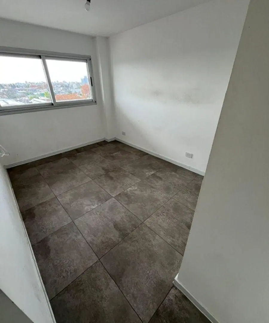 DEPARTAMENTO 3 AMBIENTES - 6TO PISO CON AMENITIES EN ULTIMO PISO - SANTOS LUGARES 5