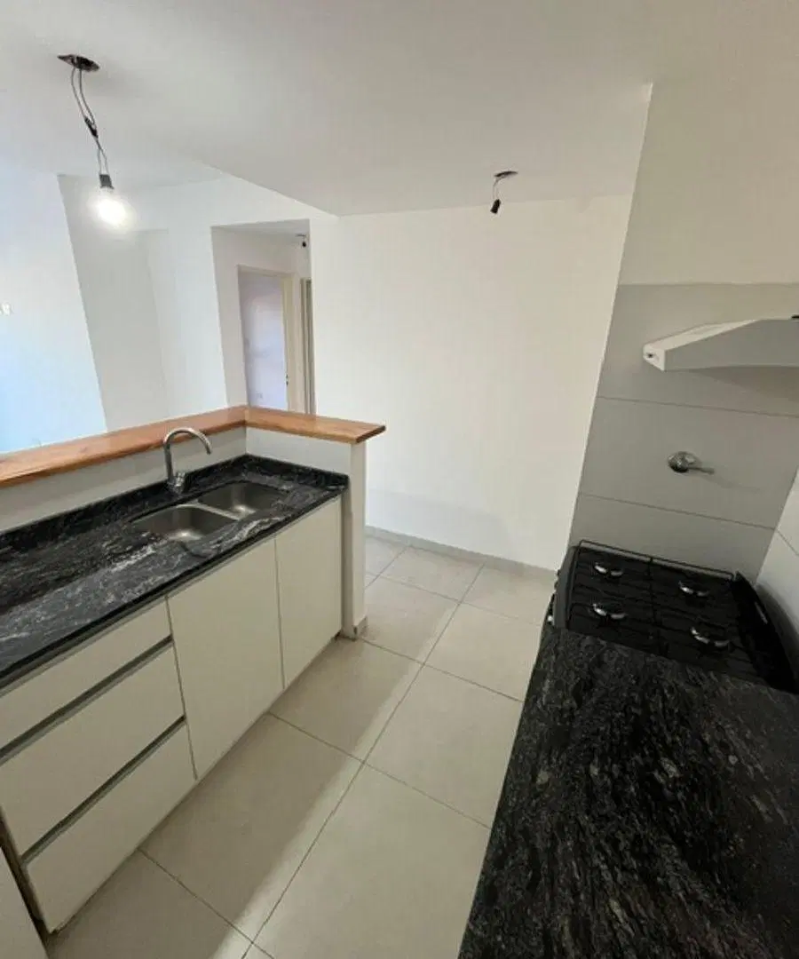 DEPARTAMENTO 2 AMBIENTES CON BALCON - SANTOS LUGARES 5