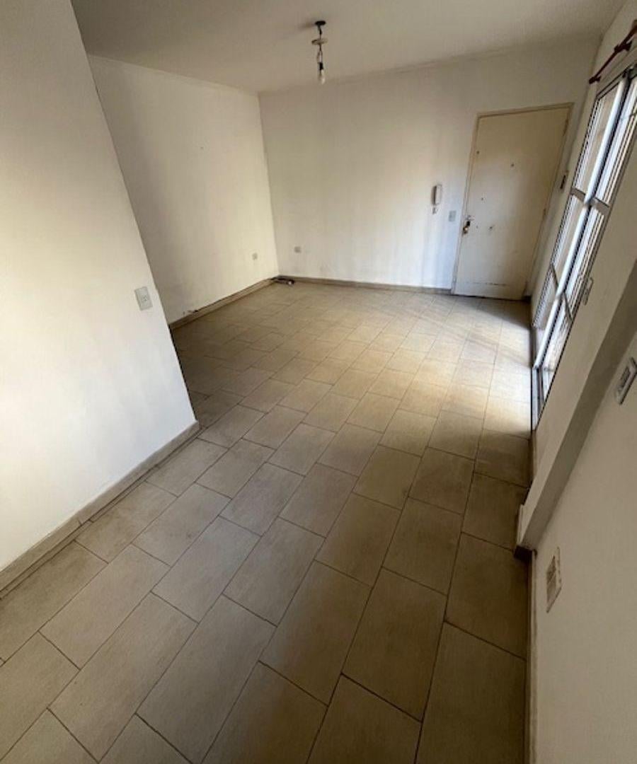 Foto de Ph 3 ambientes con patio y cochera descubierta - Sin Expensas - Villa, imagen 3