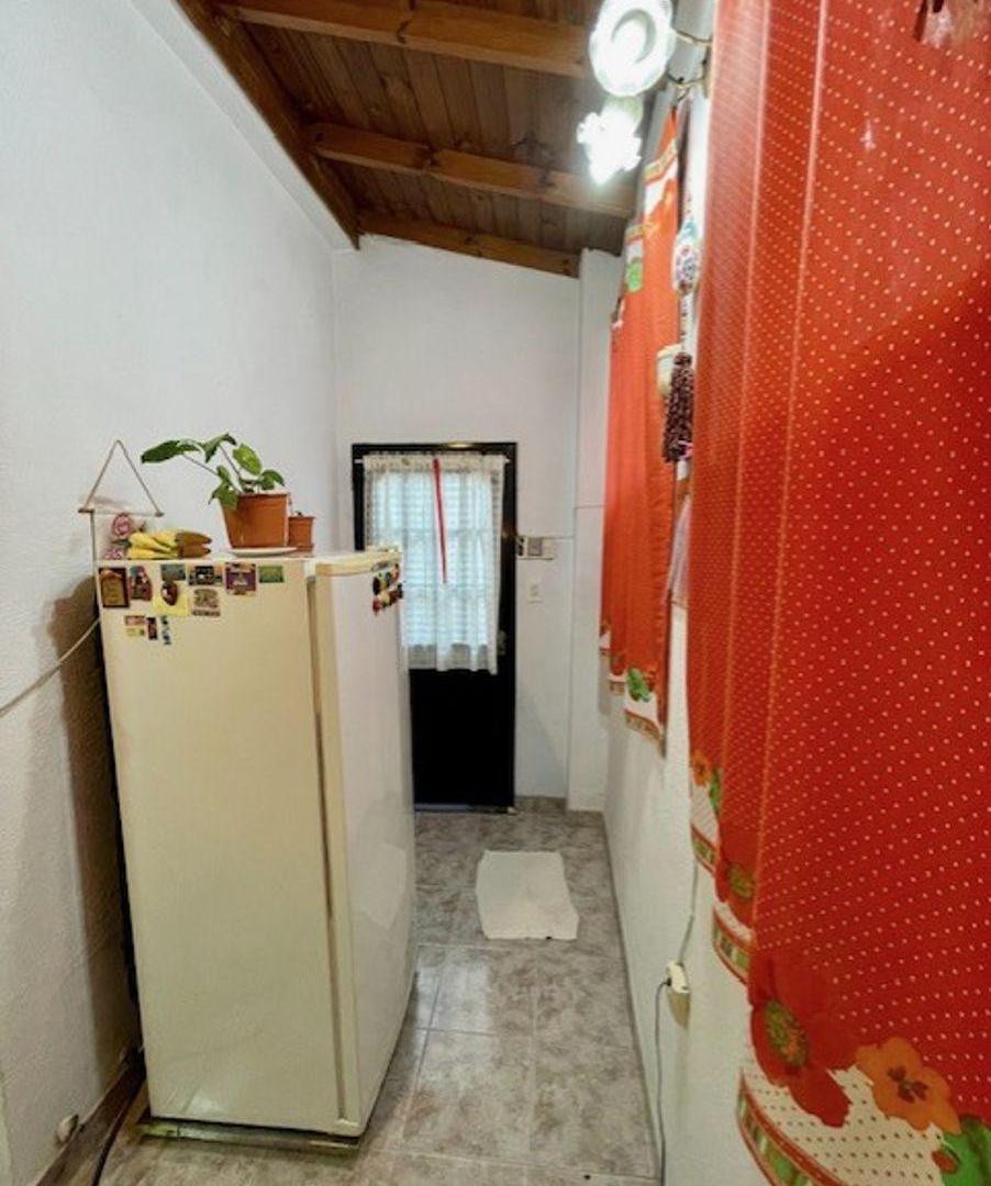 Foto de DEPARTAMENTO TIPO CASA 4 AMBIENTES CON PATIO - CASEROS, imagen 2