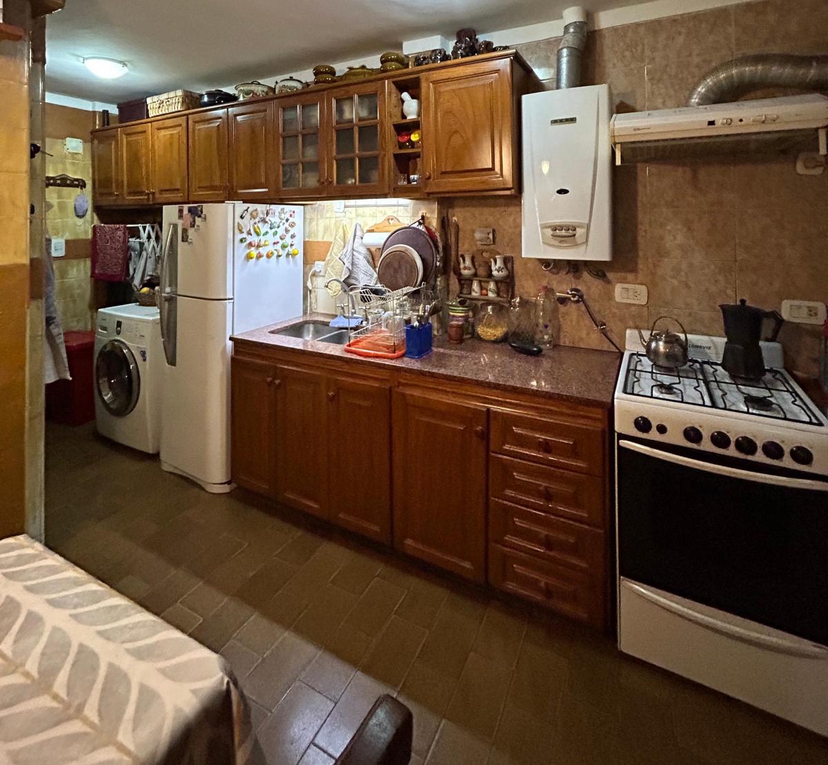 Semipiso 4 ambientes con lindo balcón en Venta * Belgrano con espacio cochera