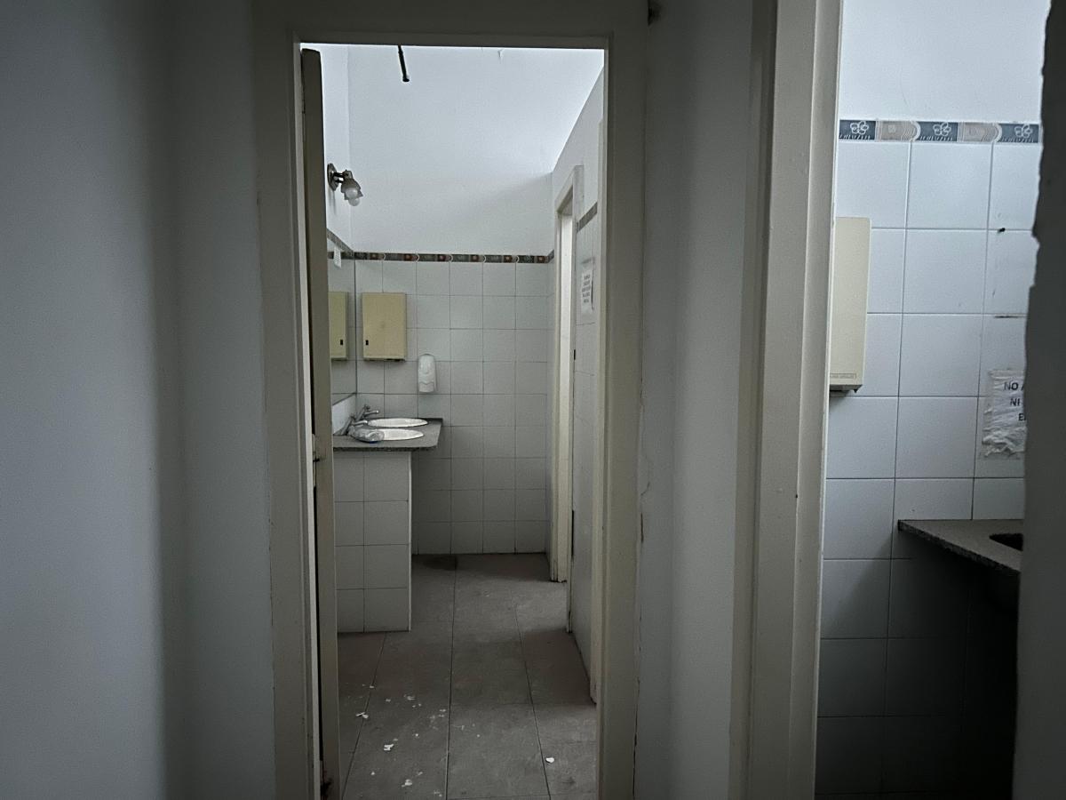 En Venta Ideal Oficina, Estudio o Taller *planta Libre* Zona Tribunales - 2