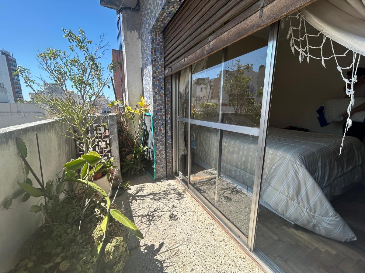 Amplio Piso 5 Amb de 136 m² con Balcón en Venta Para Actualizar - Boedo 5