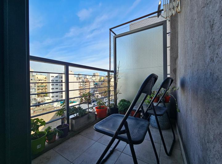 MONOAMBIENTE EN VENTA EN PISO ALTO CON BALCÓN en VILLA CRESPO