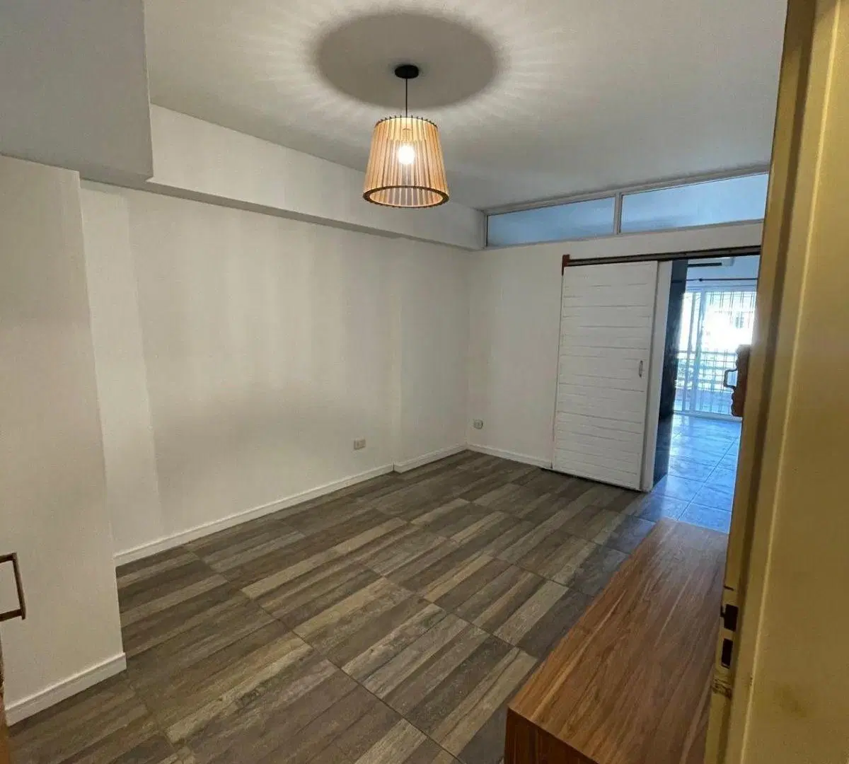 ALQUILER MONOAMBIENTE DIVIDIDO CON BALCON PATIO Y COCHERA * V. URQUIZA * Terraza Común, Pileta, Sum 1