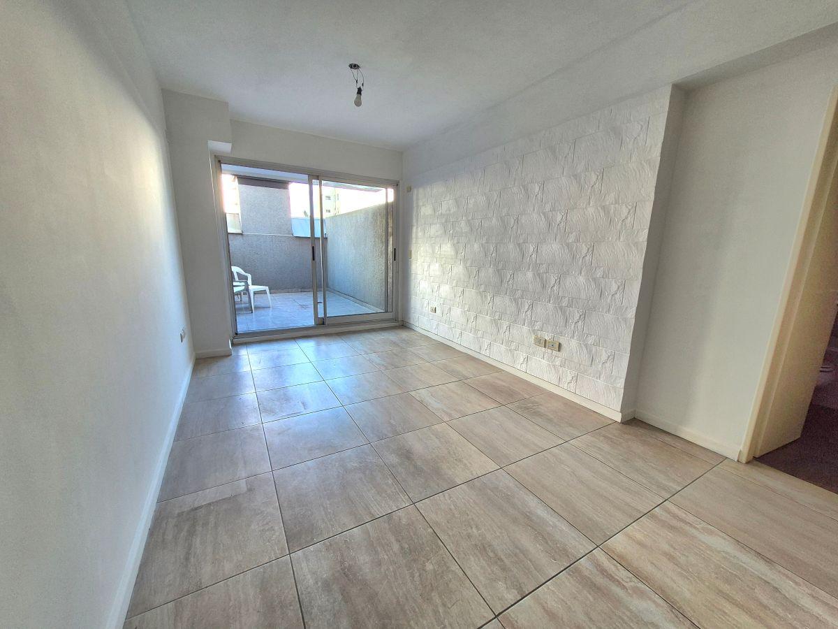 Foto de Venta Depto 2 Amb con Patios y Cochera Opcional en Boedo - Edificio, imagen 2
