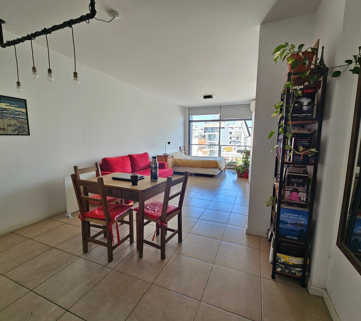 Foto de Monoambiente en Venta en Piso Alto con Balcón Súper Luminoso en Villa, imagen 2