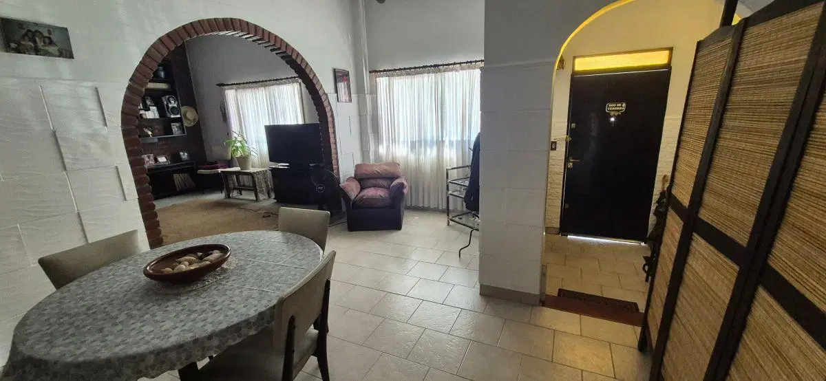 Casa 240 m² Cubiertos Más Lindo Jardín Soleado y Terraza en Devoto - Mb Estado 5 Ambientes + Quincho 4