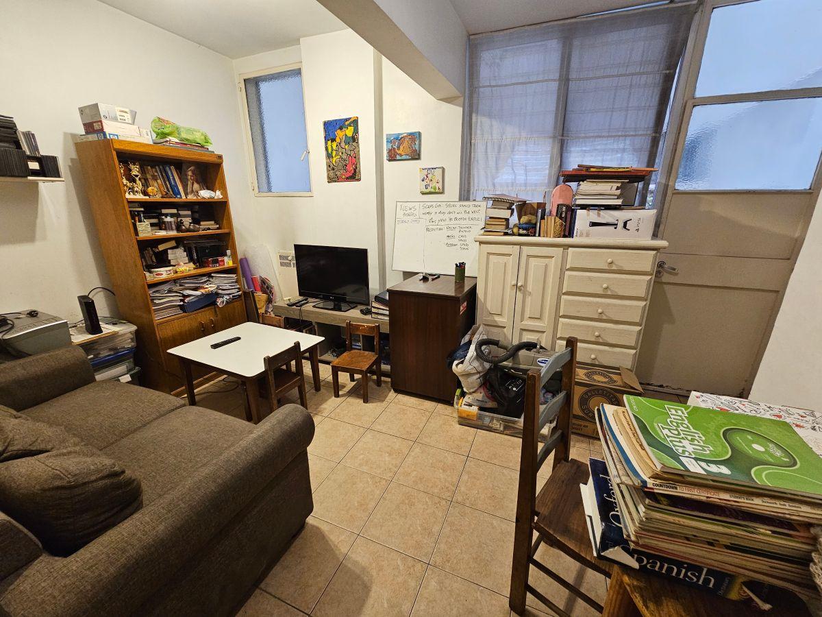Amplio Semipiso 5 Ambientes en Venta en Edificio de Categoría en Lo Mejor de Recoleta!