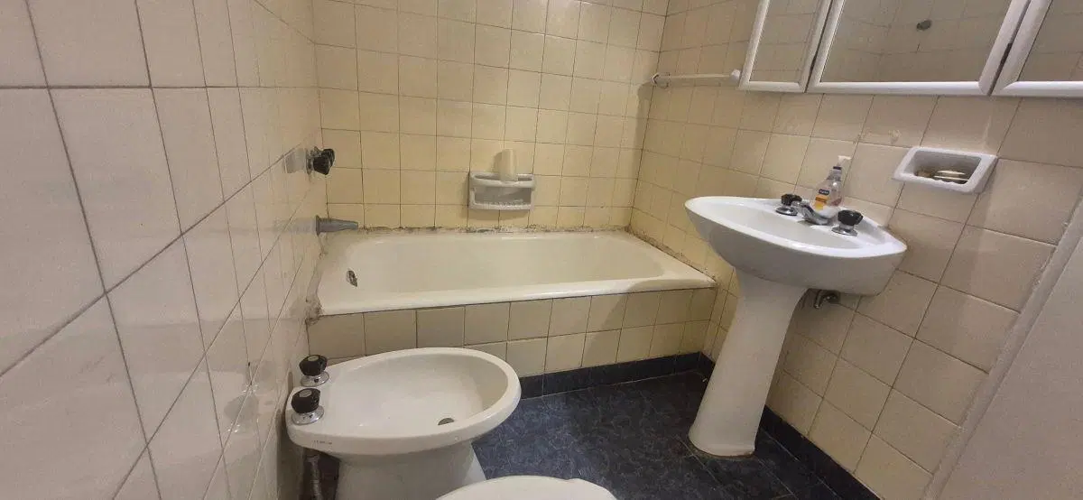 Venta 2 Ambientes Apto Crédito en Excelente Ubicación! Muy Luminoso y en Buen Estado en Las Cañitas 5