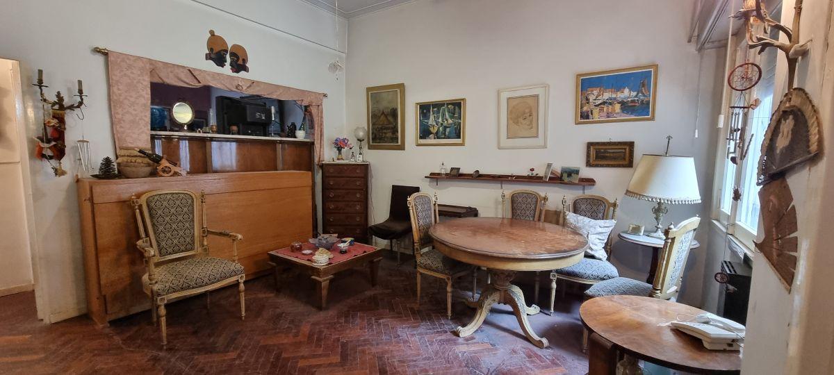 Foto de VENTA 3 AMBIENTES + DEP * A RECICLAR Zona Centro 62 m2 Apto profesional, imagen 2