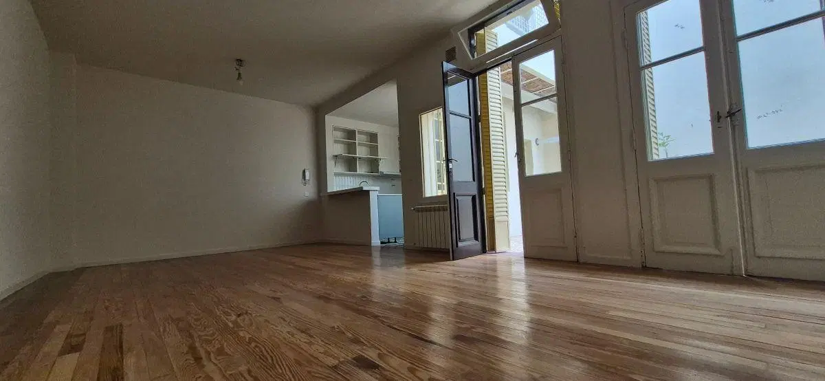 VENTA PH 4 AMBIENTES RECICLADO CON SÙPER CALIDAD A ESTRENAR! PATIO SOLEADO Y PARRILLA *PARQUE CHAS 1