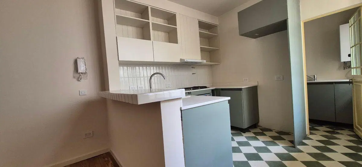 VENTA PH 4 AMBIENTES RECICLADO CON SÙPER CALIDAD A ESTRENAR! PATIO SOLEADO Y PARRILLA *PARQUE CHAS 2