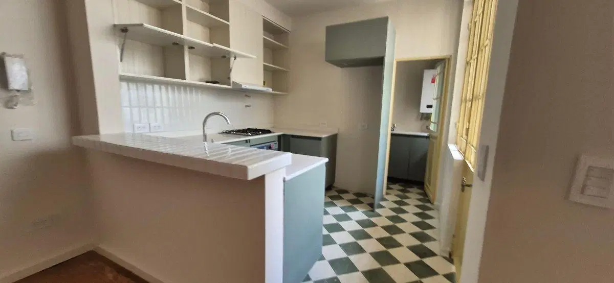 VENTA PH 4 AMBIENTES RECICLADO CON SÙPER CALIDAD A ESTRENAR! PATIO SOLEADO Y PARRILLA *PARQUE CHAS 5