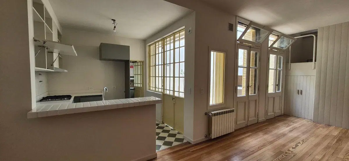 VENTA PH 4 AMBIENTES RECICLADO CON SÙPER CALIDAD A ESTRENAR! PATIO SOLEADO Y PARRILLA *PARQUE CHAS 3