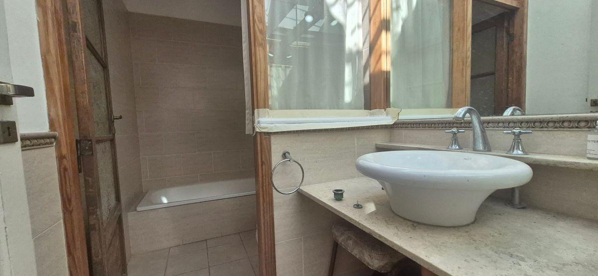 Foto de HERMOSA CASA 3 AMBIENTES CON COCHERA, PATIO Y TERRAZA EN ALQUILER *, imagen 3