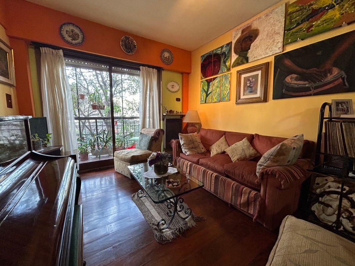 Foto de VENTA DEPTO 4 AMB EN EXCELENTE UBICACIÓN CON BALCÓN Y COCHERA EN, imagen 5