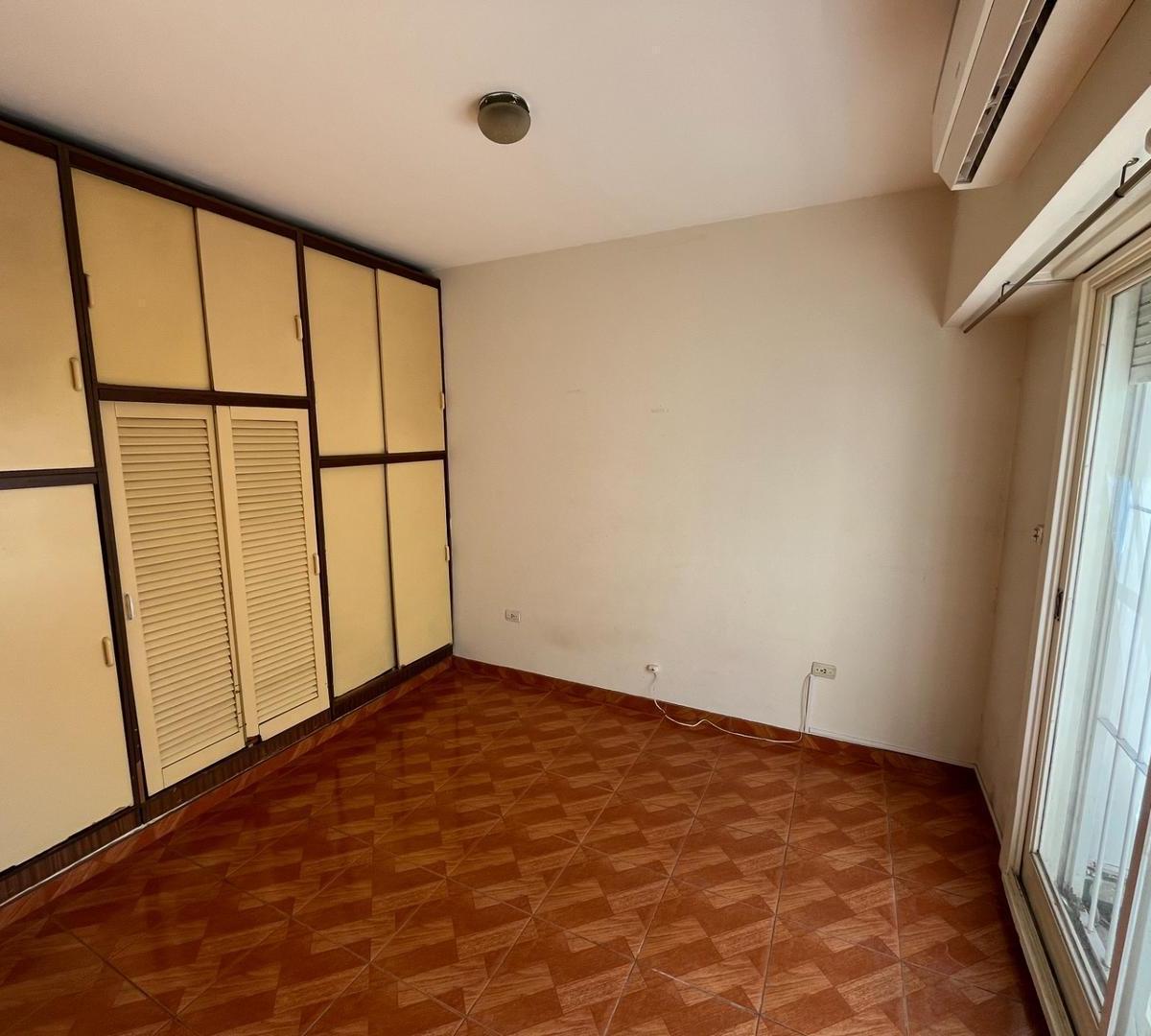 Alquiler Dos Ambientes Soleado y Luminoso con Balcon 5