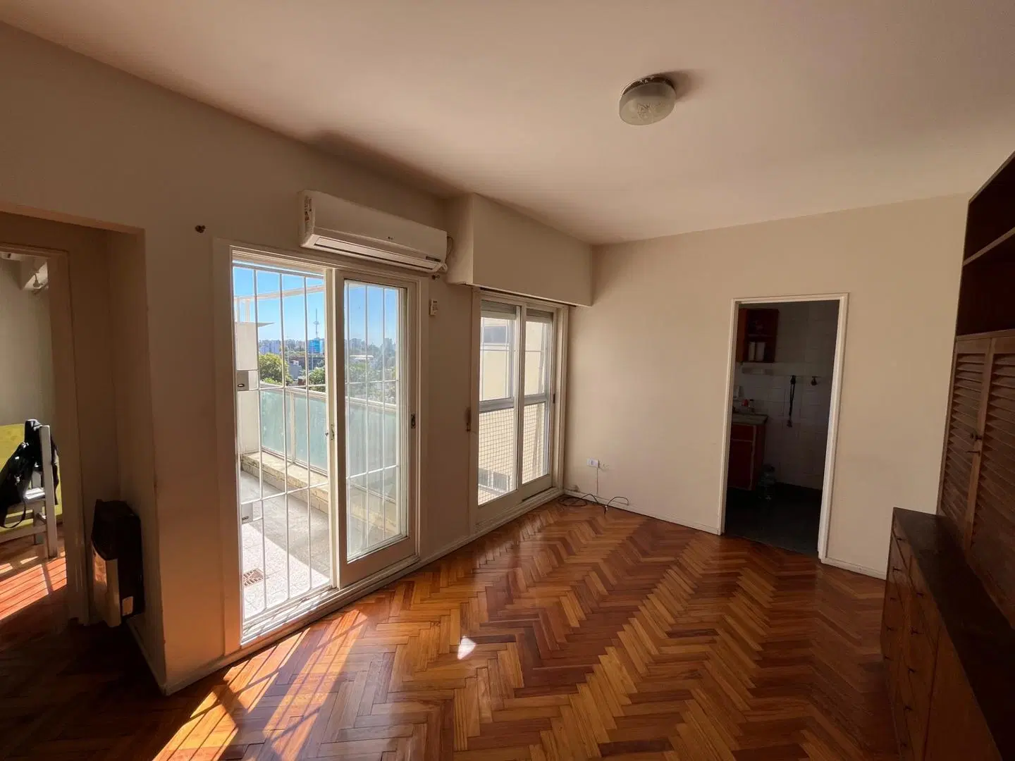 ALQUILER 2 AMB SOLEADO Y LUMINOSO CON BALCON VISTA AL RIO 5
