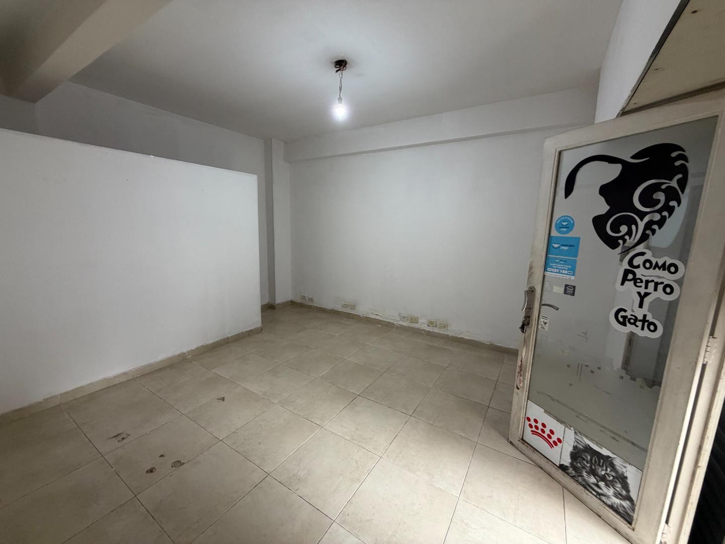 Foto de LOCAL EN ALQUILER SIN EXPENSAS A LA CALLE EN NUÑEZ, imagen 2