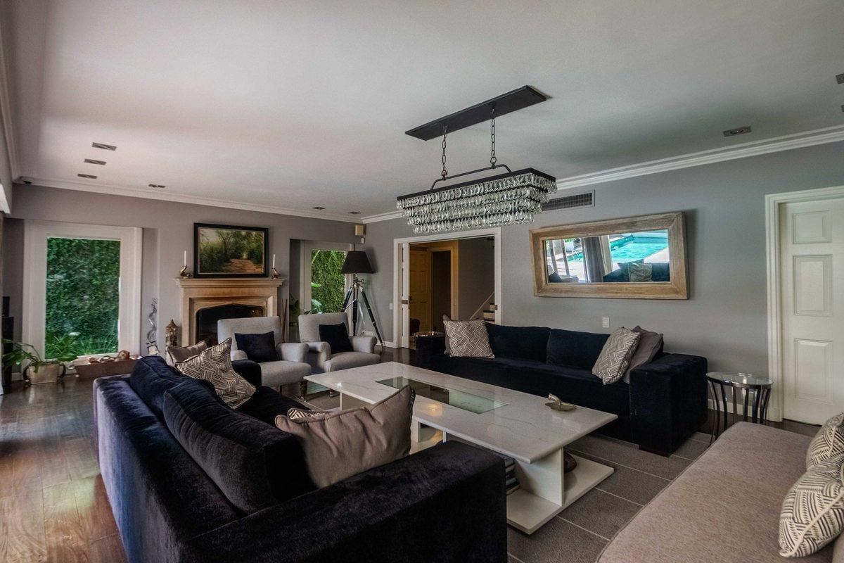 Venta Exclusiva Casa de 7 Amb en L de San Isidro 2