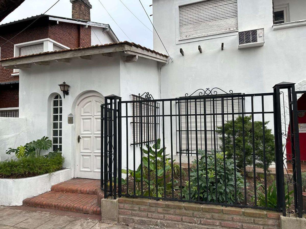 Venta Casa 7 Ambientes en Olivos con Cochera 3