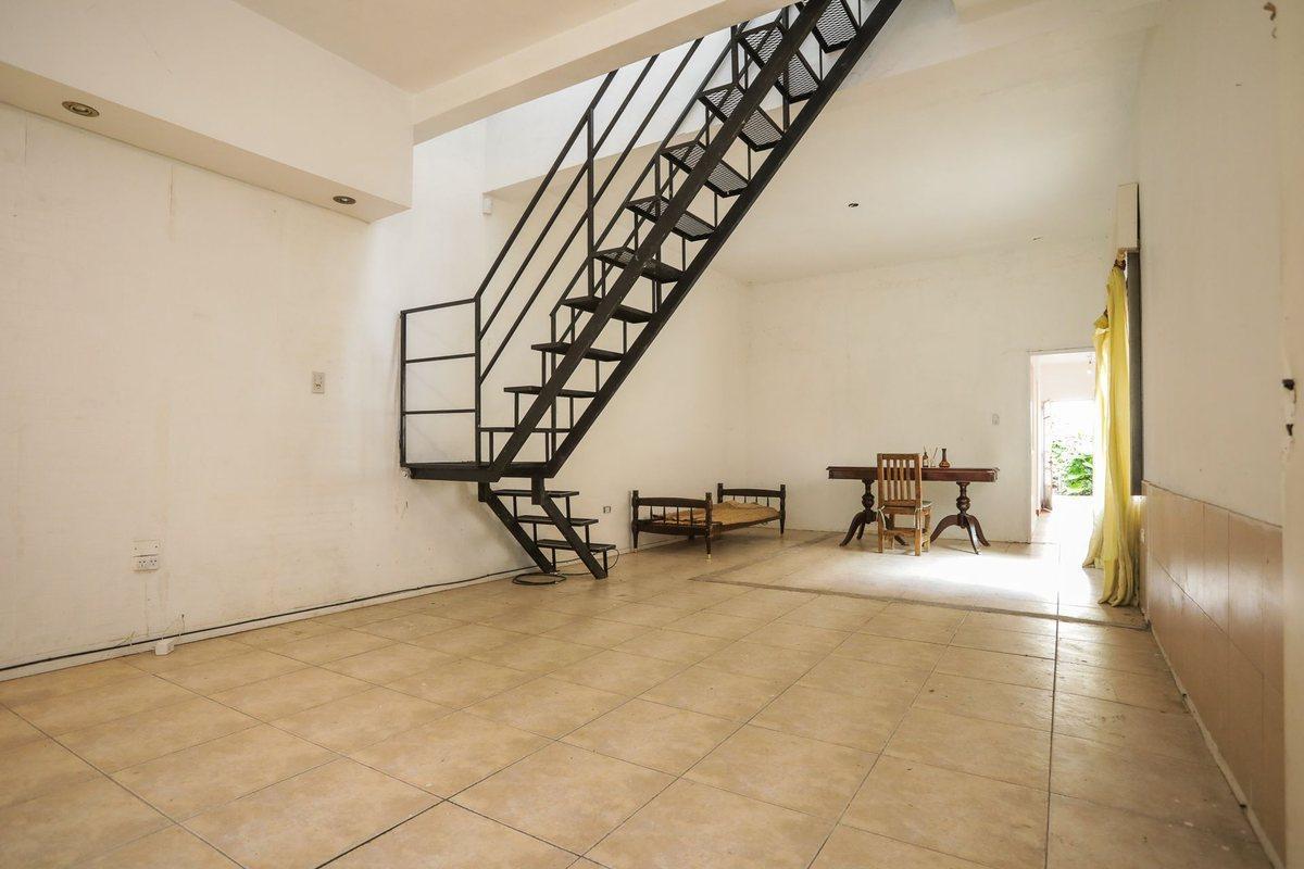 Casa en Venta 5 Ambientes con Terraza Cochera 1