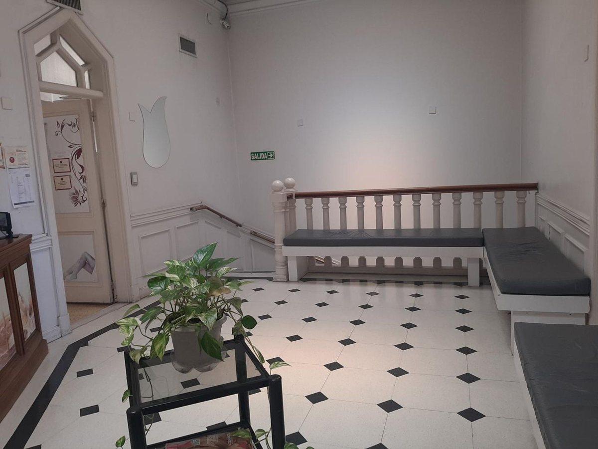 Venta PH Muy Amplio con Gran Terraza 2