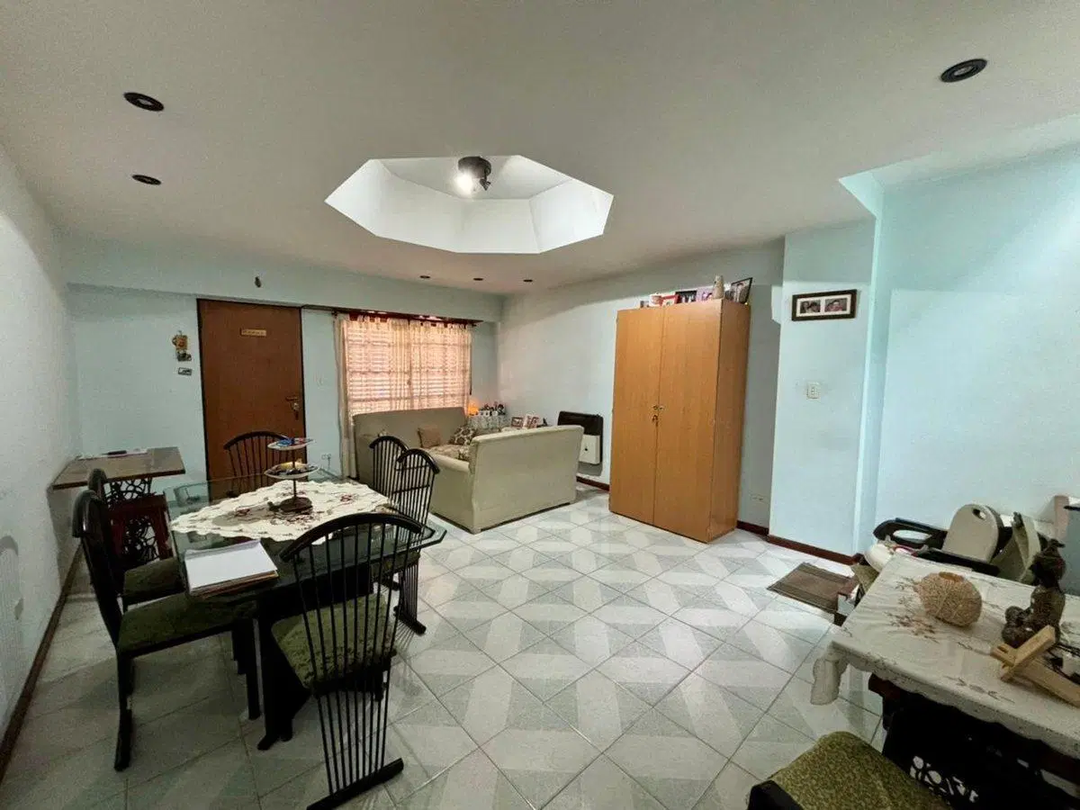 EXCELENTE CHALET 4 AMBIENTES CON GARAJE 4