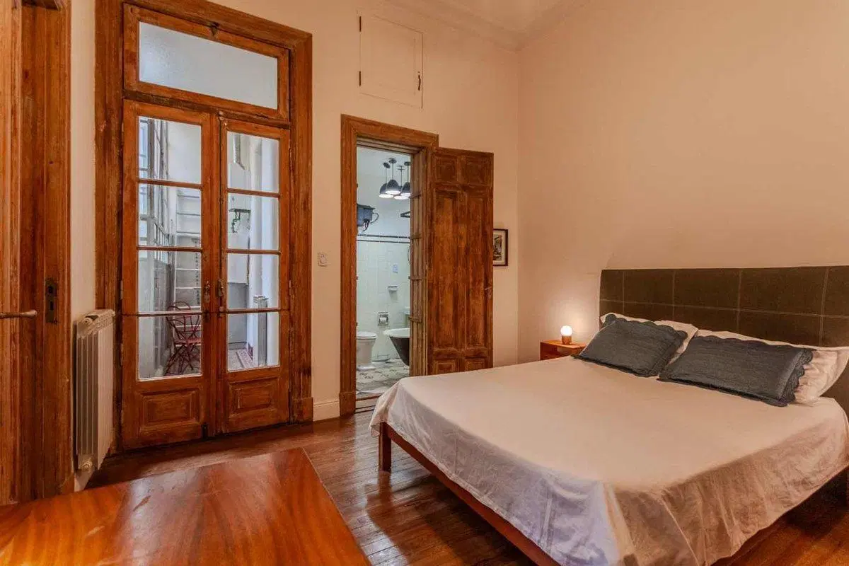 VENTA Excelente Depto. 2 Ambientes en "SAN TELMO" 3