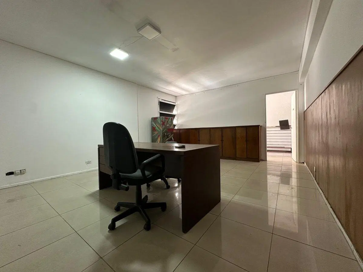 VENTA OFICINA MICROCENTRO 3