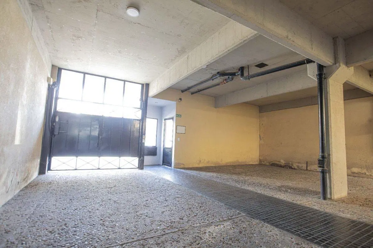 VENTA DE COCHERA EN PB EN EXCELENTE UBICACIÖN!! 2
