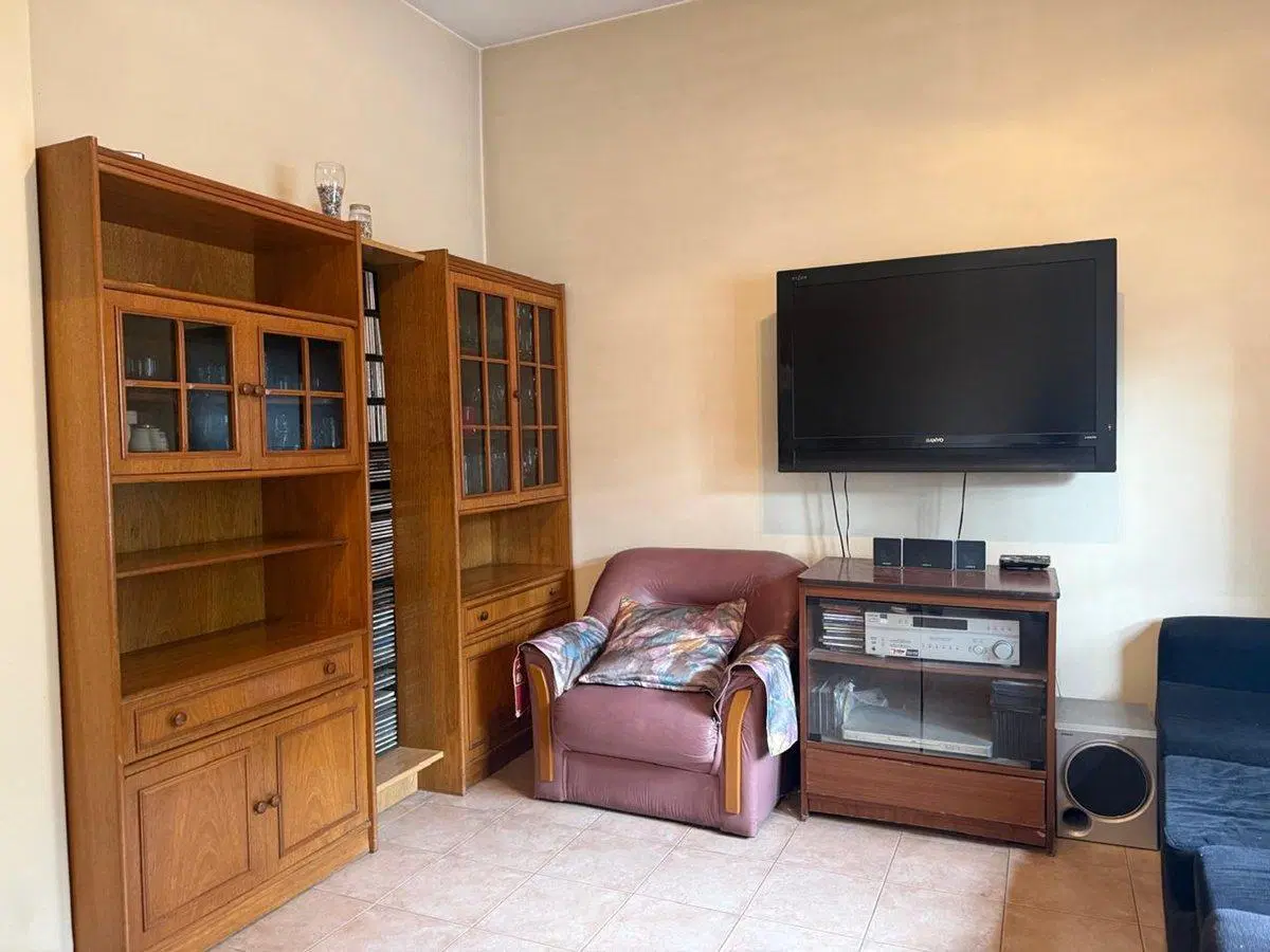 OPORTUNIDAD  DOS CASAS EN UN MISMO LOTE PALOMAR 4