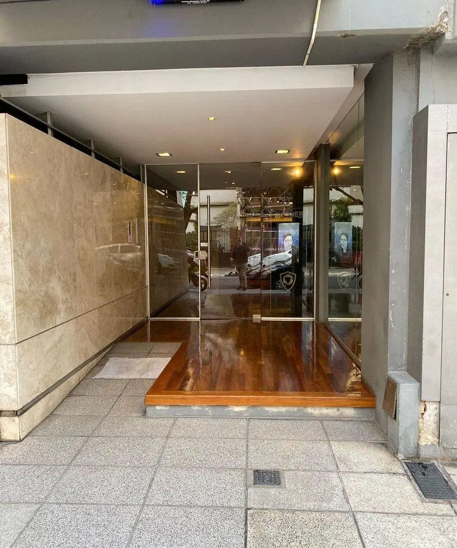 Venta muy amplio monoambiente excelente zona 5