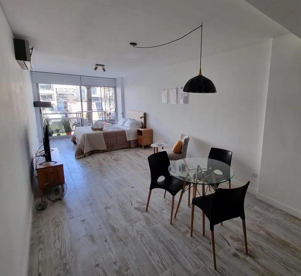 Venta muy amplio monoambiente excelente zona 2