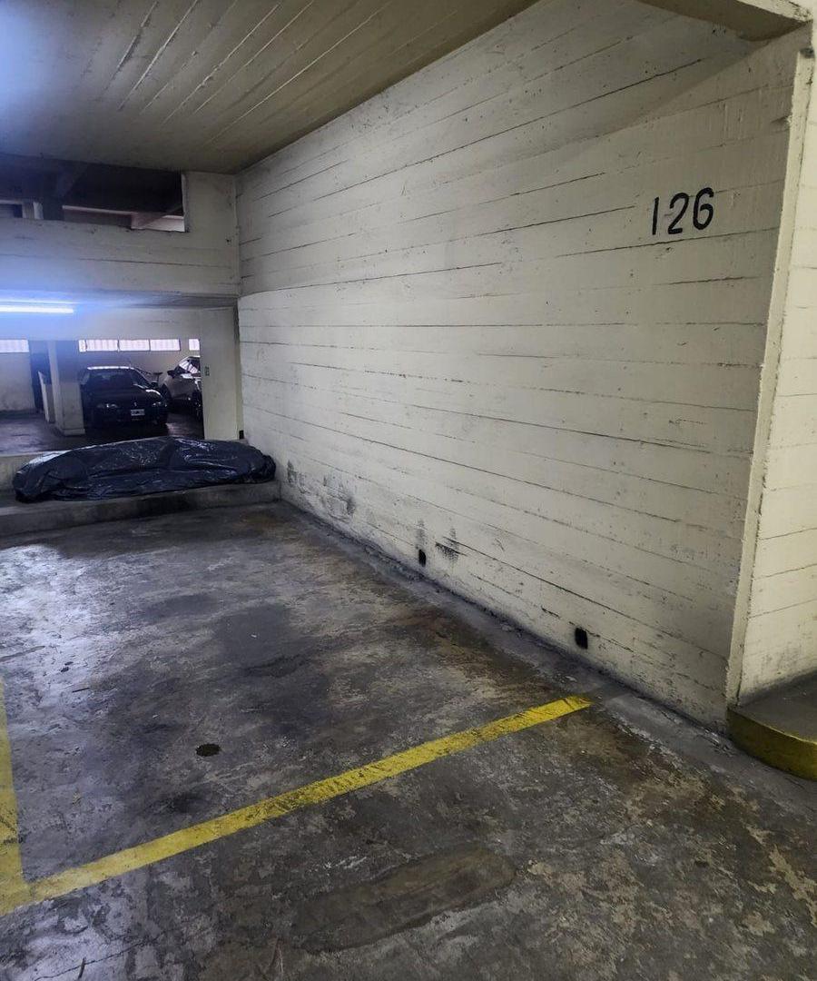 VENTA COCHERA CUB AV. CORDOBA AL 1500, TRIBUNALES