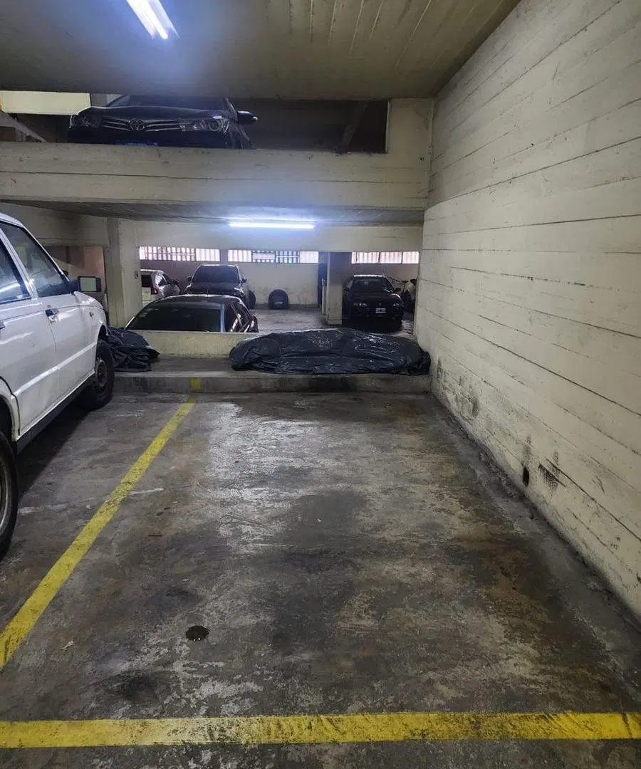 VENTA COCHERA CUB AV. CORDOBA AL 1500, TRIBUNALES 2