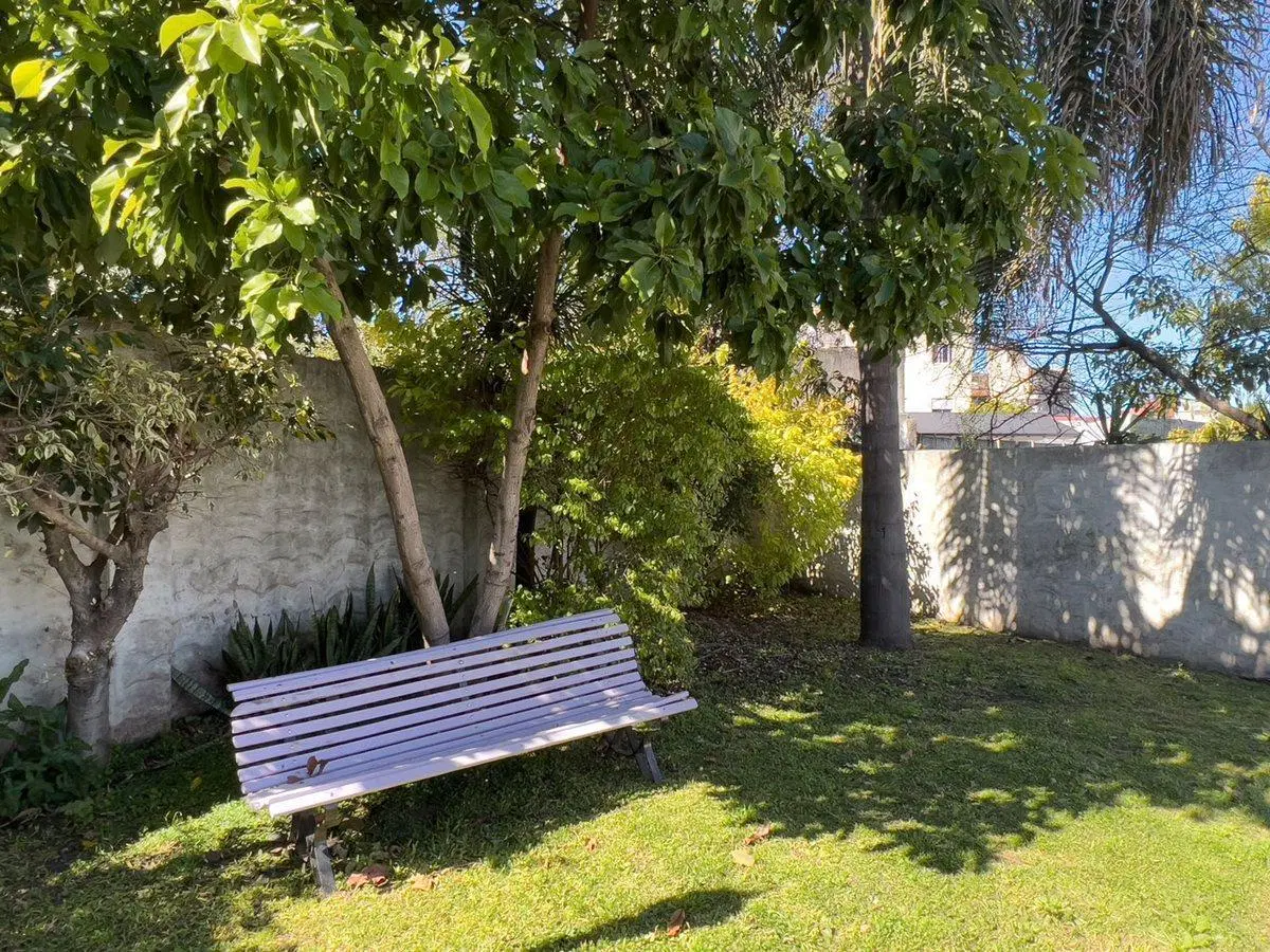 GRAN LOTE 10,50 x 76 mts. IDEAL CONSTRUCTOR 3