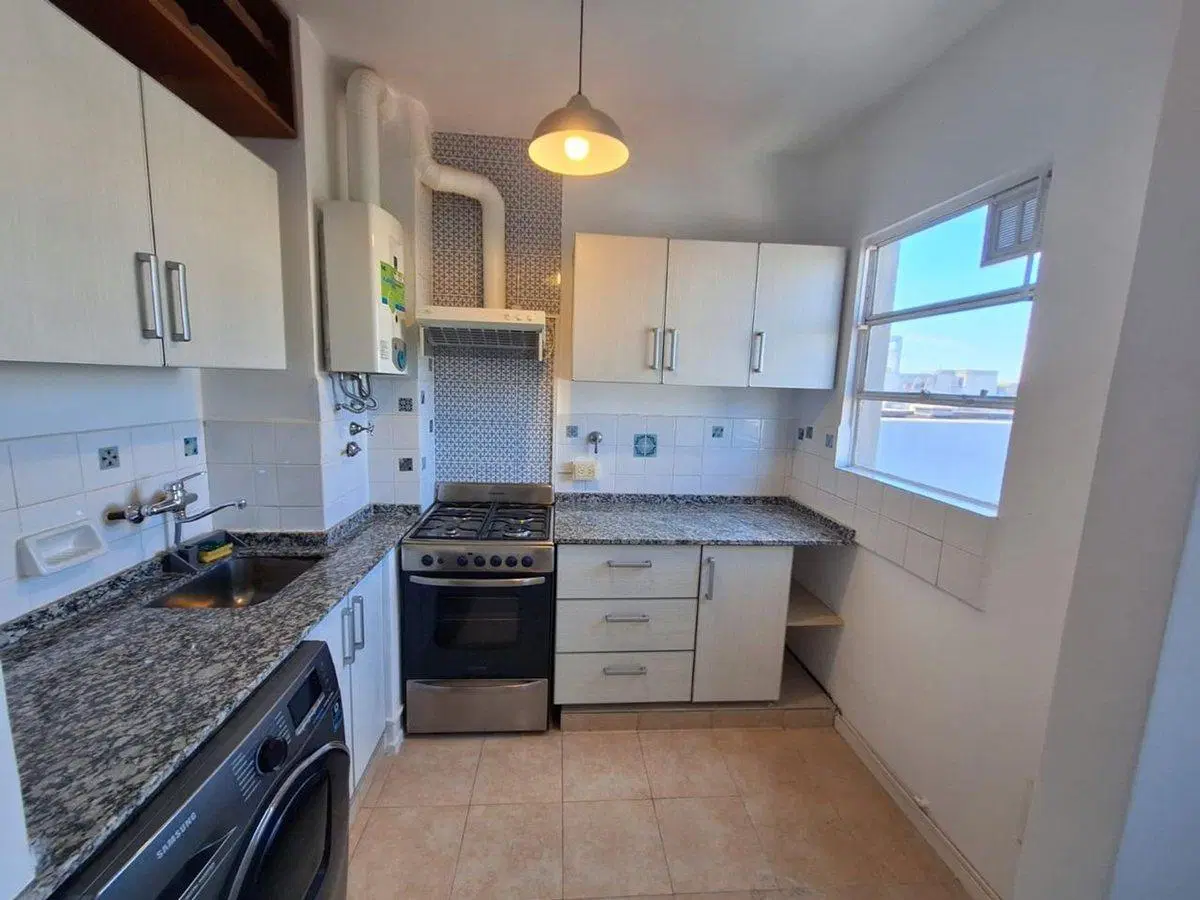Venta 3 amb. Piso alto. Bajas expensas.BELGRANO 3