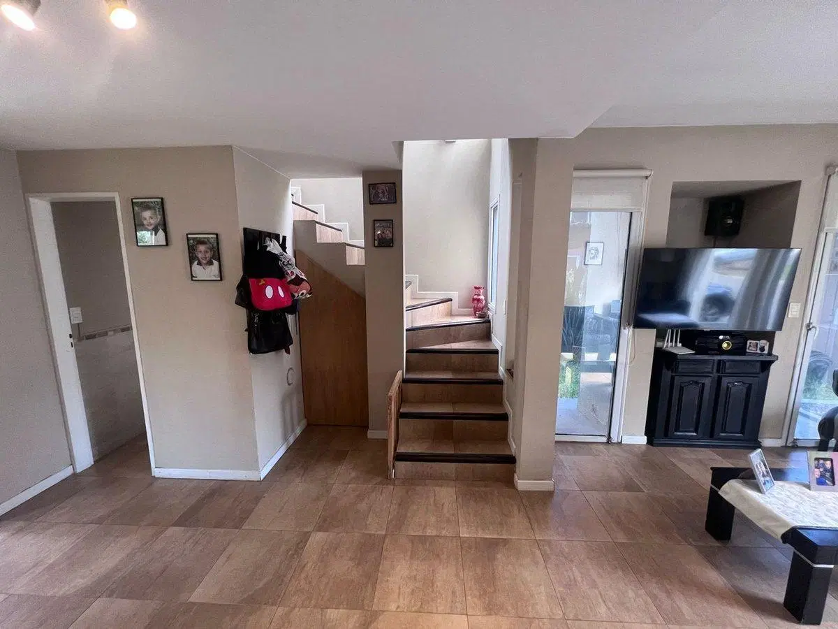 VENTA CASA 4 AMBIENTES EN CALIFORNIA VILLAGE 4